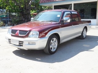 MITSUBISHI STRADA GRANDIS 4DR GLX 2.8 MT ปี 2005 ดาวน์ 8,000 ไม่ต้องมีคนค้ำ T.086-527-9533 MITSUBISHI STRADA GRANDIS 4DR GLX 2.8 MT ปี 2005 ดาวน์ 8,000 ไม่ต้องมีคนค้ำ T.086-527-9533