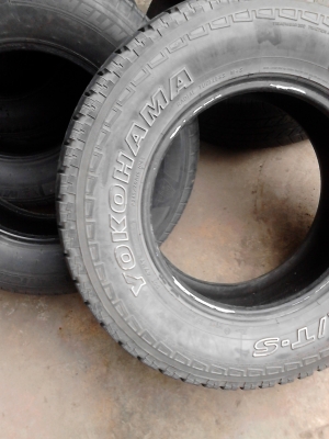 245/70R16 YOKOHAMA GEOLANDAR A/T-S มี 1 เส้น TEL.081-427-3941 245/70R16 YOKOHAMA GEOLANDAR A/T-S มี 1 เส้น TEL.081-427-3941