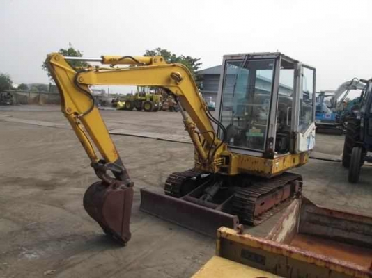 SALE____รถขุดเล็ก KOMATSU PC20-6 พร้อมตู้เก๋ง เก่านอกญี่ปุ่นแท้ สวยสภาพดี พร้อมใช้งาน