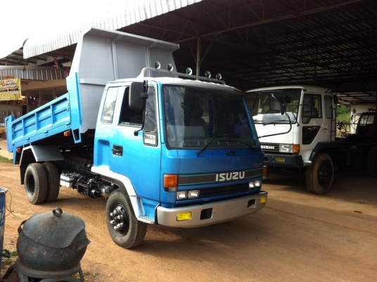 ขายดัมพ์ร็อกกี้ เครื่อง195 hp ดัมพ์ต่อใหม่