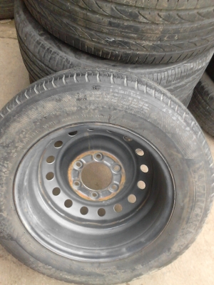 ขอบ 16 กะทะล้อ 6 รู พร้อมยาง 215/65R16 มี 1 ล้อ TEL.081-427-3941 ขอบ 16 กะทะล้อ 6 รู พร้อมยาง 215/65R16 มี 1 ล้อ TEL.081-427-3941