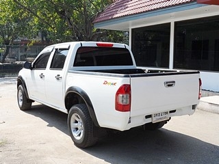 ISUZU D MAX CAB 4 SL 2.5 MT ปี 2004 รถสวยพร้อมใช้ จัดไฟแแนนซ์ได้ ไม่ต้องมีคนค้ำ T.086-527-9533