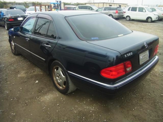 ขายหัวตัด MERCEDES BENZ E-CLASS E320 ติดหลังคาซันรูฟ พร้อมประตู 4 บาน เกียร์ AT ขาดแค่ท้าย นำเข้าจากประเทศญี่ปุ่น ขายหัวตัด MERCEDES BENZ E-CLASS E320 ติดหลังคาซันรูฟ พร้อมประตู 4 บาน เกียร์ AT ขาดแค่ท้าย นำเข้าจากประเทศญี่ปุ่น