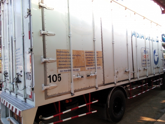 6 ล้อใหญ่  (ตู้ 10 บาน)   ISUZU  DECA  FTR  195  แรงม้า  * ยาว 7.20 ม. *  รถสวยเดิม+สวยจริง+สภาพพร้อมใช้งาน * รถห้างแท้ * มีเล่มพร้อม *