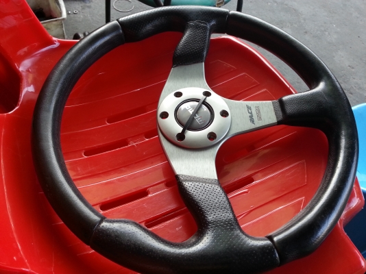 ขายพวงมาลัย MoMo Race แท้ ขายพวงมาลัย MoMo Race แท้