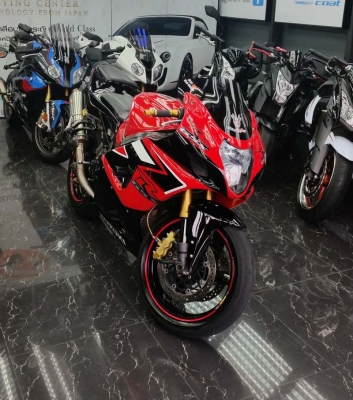 ขาย Suzuki Gsxr 1000cc k4 ทะบียน ราคา 135000 บาท สนใจต่อลองติดต่อ คุณวิทย์ 0814998616 ขาย Suzuki Gsxr 1000cc k4 ทะบียน ราคา 135000 บาท สนใจต่อลองติดต่อ คุณวิทย์ 0814998616