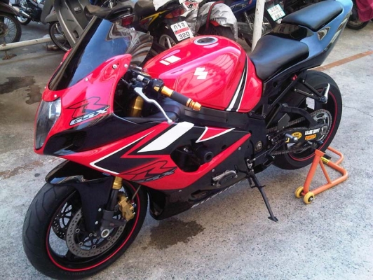 ขาย Suzuki Gsxr 1000cc k4 ทะบียน ราคา 135000 บาท สนใจต่อลองติดต่อ คุณวิทย์ 0814998616 ขาย Suzuki Gsxr 1000cc k4 ทะบียน ราคา 135000 บาท สนใจต่อลองติดต่อ คุณวิทย์ 0814998616