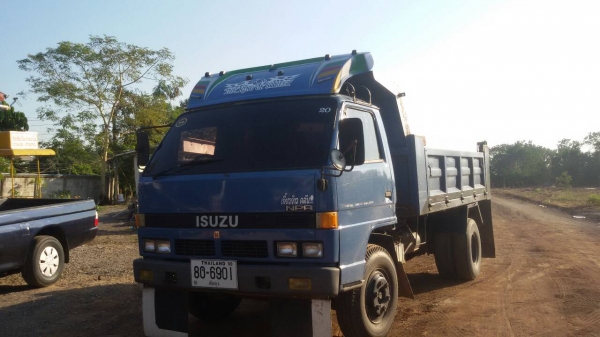 ขายแล้วครับ&hellip;ลูกค้ารับกลับบ้านเรียบร้อยแล้ว~หกล้อดั้ม NPR115แรง ไปแจ้งเกิด เมืองร้อยเอ็ด.เรียบร้อย ครับ