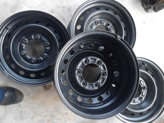 กะทะล้อ 6 รู  ขอบ 15   ( 15X6JJ )    ชุด 4 ใบ TEL.081-427-3941