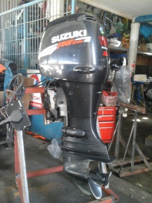suzuki 115 hp หัวฉีดสี่จังหวะเก่าญี่ปุ่นสวยๆ