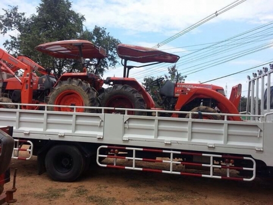 ขายคูโบต้าL4508diสภาพสวยมากพร้อมตักเกษตรLA588 รถใช้งานน้อย ราคา390000บาท ลูกค้ากำแพงคับ ขายคูโบต้าL4508diสภาพสวยมากพร้อมตักเกษตรLA588 รถใช้งานน้อย ราคา390000บาท ลูกค้ากำแพงคับ