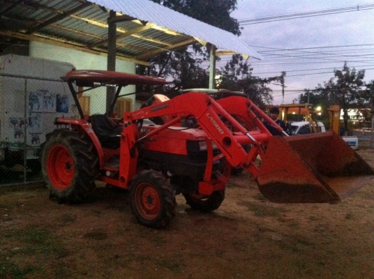 ขายคูโบต้าL4508diสภาพสวยมากพร้อมตักเกษตรLA588 รถใช้งานน้อย ราคา390000บาท ลูกค้ากำแพงคับ ขายคูโบต้าL4508diสภาพสวยมากพร้อมตักเกษตรLA588 รถใช้งานน้อย ราคา390000บาท ลูกค้ากำแพงคับ