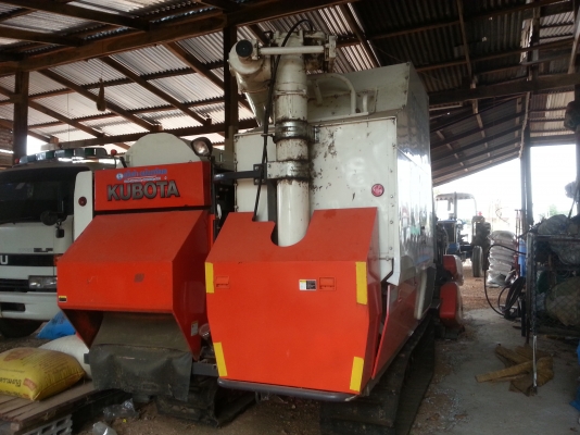 ขายรถเกี่ยว DC 70 เกี่ยวเฉพาะนาปีเท่านั้นครับ