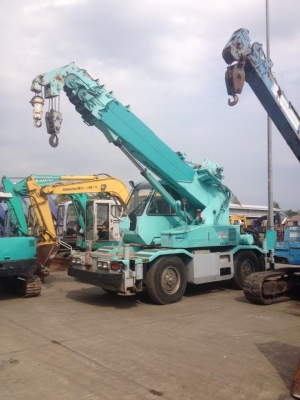 From Japanแท้ๆ รถเครนล้อยาง KOBELCO RK70M-2 แบบขาตรง/ยกได้ 4.9 ตัน ราคาเพียง 1,260,000 บาท เท่านั้น สนใจติดต่อ 0819337688