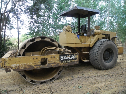 ขายถูกๆ รถบดสั่น SAKAI รุ่น SV 500 TF สองเปลือกสองเพลาสภาพพร้อมใช้