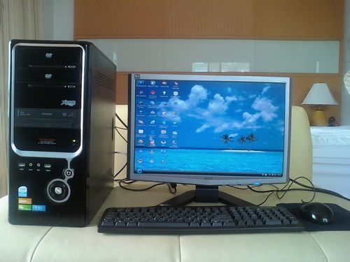 ขายคอมพิวเตอร์ Windows 7 แรง..แร๊ง!!!(ราคาเพียง 3,900 บาท)