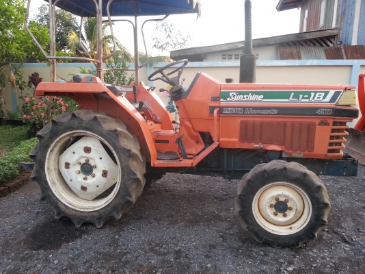 คูโบต้า L1-18 4 WD 2 เพลารถไร่สภาพดี..