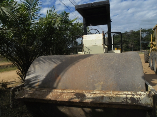 ขายรถบด  INGERSOLLRAND สวยสภาพพร้อมใข้ เอกสารเล่มทะเบียน