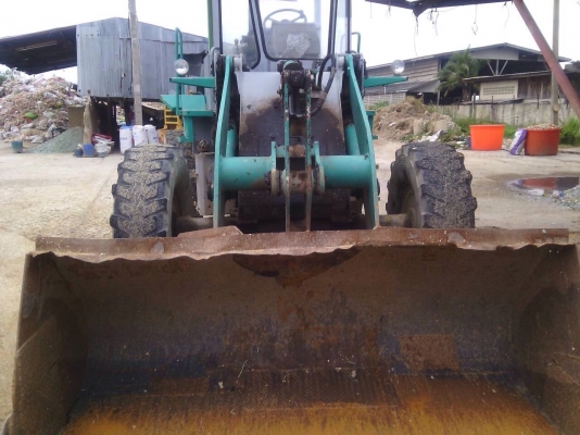 ขายด่วนรถตักนําเข้าKOMATSU-WA-100-1เอวอ่อนมีใบอินวอย