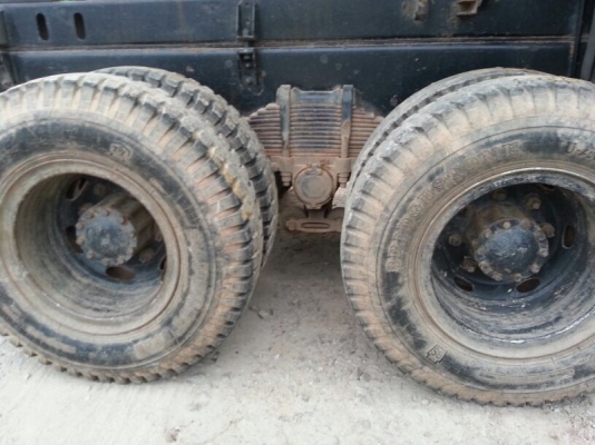 รถอีซูซุ 10 ล้อดั้ม 270 แรงม้า. ปี 41  สนใจติดต่อ  081 - 6079515