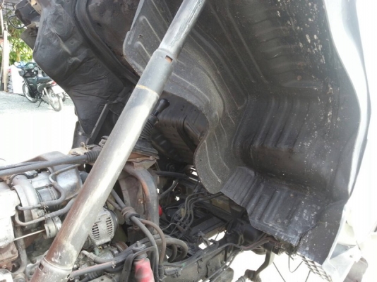 รถ TOYOTA   6 ล้อ  115 แรงม้า. ปี 45   สนใจติดต่อ  081 - 6079515