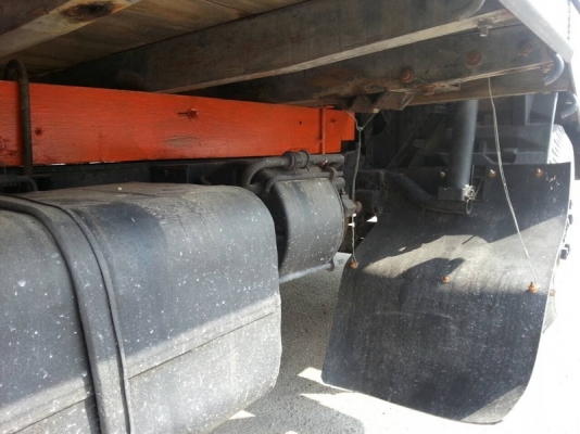 รถ TOYOTA   6 ล้อ  115 แรงม้า. ปี 45   สนใจติดต่อ  081 - 6079515