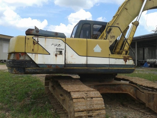 รถแบคโฮ KOBELCO  200 - 3   ( ยูตานิ )   สนใสติดต่อ 081 - 6079515