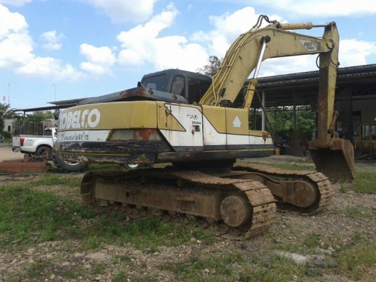 รถแบคโฮ KOBELCO  200 - 3   ( ยูตานิ )   สนใสติดต่อ 081 - 6079515