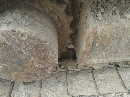 รถแบคโฮ KOBELCO  200 - 3   ( ยูตานิ )   สนใสติดต่อ 081 - 6079515