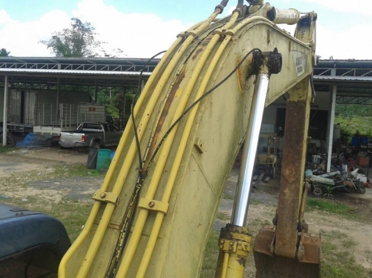 รถแบคโฮ KOBELCO  200 - 3   ( ยูตานิ )   สนใสติดต่อ 081 - 6079515