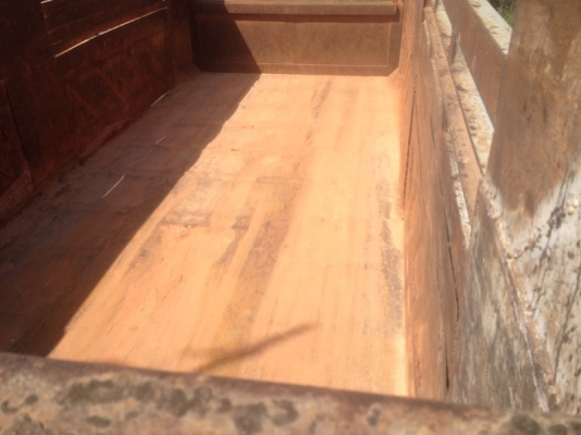 รถอีซูซุ  10  ล้อดั้ม  270  แรงม้า. ปี 50  ( รถวิ่ง 2xx,xxx กว่า กม. )  สนใจติดต่อ  081 - 6079515