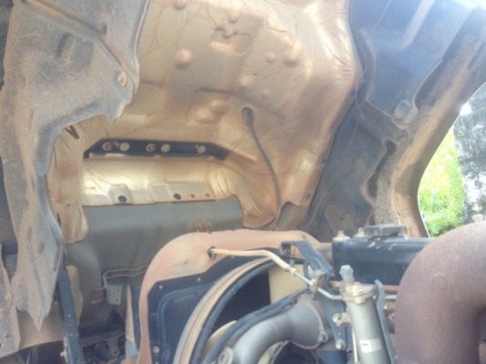 รถอีซูซุ  10  ล้อดั้ม  270  แรงม้า. ปี 50  ( รถวิ่ง 2xx,xxx กว่า กม. )  สนใจติดต่อ  081 - 6079515