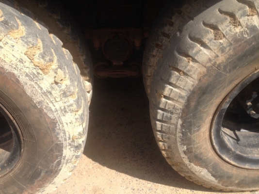 รถอีซูซุ  10  ล้อดั้ม  270  แรงม้า. ปี 50  ( รถวิ่ง 2xx,xxx กว่า กม. )  สนใจติดต่อ  081 - 6079515