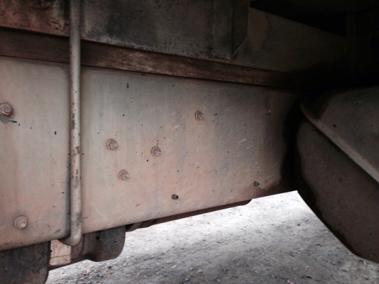 ขายรถ6ล้อFF3H รถห้าง195แรง ตู้แห้ง3บานยาว6.5ช่วงล่างใหญ่