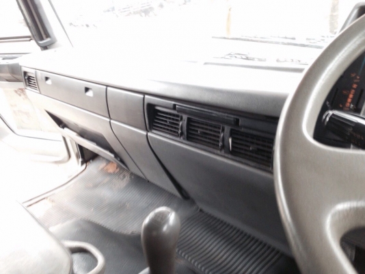 ขายรถ6ล้อFF3H รถห้าง195แรง ตู้แห้ง3บานยาว6.5ช่วงล่างใหญ่