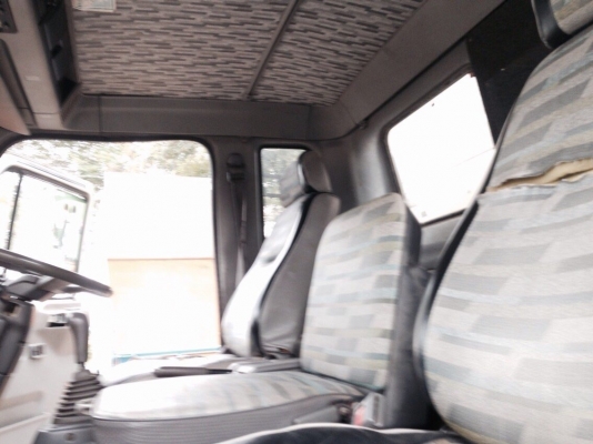 ขายรถ6ล้อFF3H รถห้าง195แรง ตู้แห้ง3บานยาว6.5ช่วงล่างใหญ่