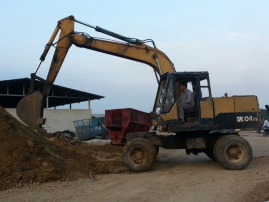 ขายด่วน รถขุด ล้อยาง โกเบ
