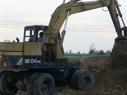 ขายด่วน รถขุด ล้อยาง โกเบ ขายด่วน รถขุด ล้อยาง โกเบ