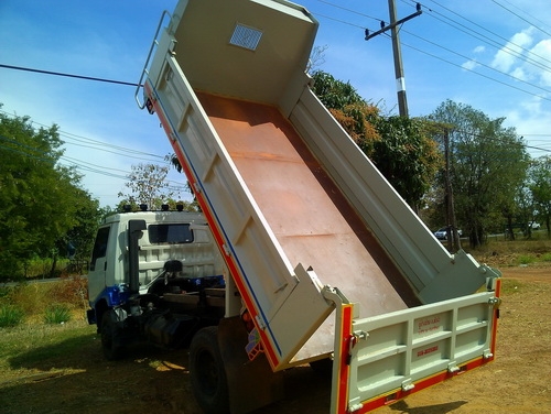 ขายด่วน รถบรรทุก 6 ล้อดั๊มใหม่ ยี่ห้อ HINO 120 แรงม้า