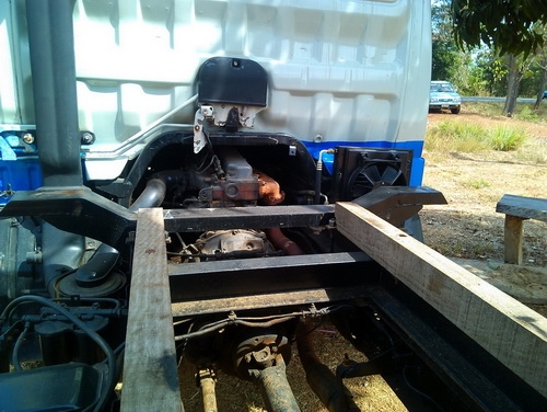 ขายด่วน รถบรรทุก 6 ล้อดั๊มใหม่ ยี่ห้อ HINO 120 แรงม้า