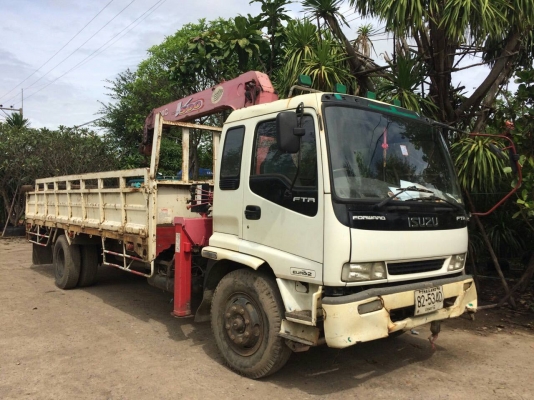 ขายรถ6 ล้อ ISUZU FTR 200แรงม้ายูโร2ติดเครน5ตัน UNIC 500V พร้อมใช้งาน