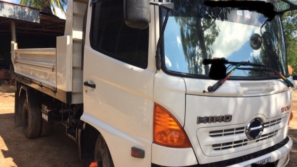 ขายรถหกล้อดั้มฮีโน่เมก้า 145แรงม้าปี52 สภาพพร้อมใช้งานขาย980000