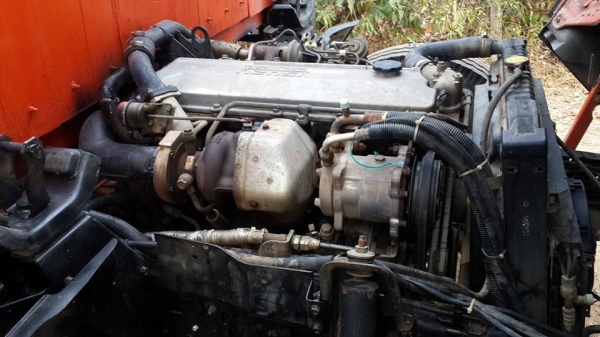 ขาย6ล้ออีซูซุNPR 130เทอร์โบ ปี49 วิ่งน้อย ยาว5เมตร แชชซีสวยเครื่องดี ภายในสวย กระบะสวย แอร์เย็น พ.เพาเวอร์ สภาพร้อมใช้งาน พื้นดี ทะเบียนเต็มภาษีปี58