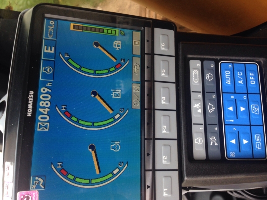 ขายด่วน!!!KOMATSU PC160LC รถสวยพร้อมใช้งานค่ะ ขายด่วน!!!KOMATSU PC160LC รถสวยพร้อมใช้งานค่ะ