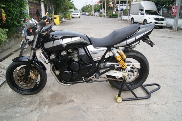YAMAHA XJR 400 สภาพสวยๆทะเบียนเล่มเขียว