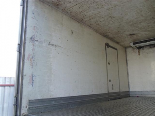 ขายตู้้ห้องเย็น 6 ล้อ ยาว 5.30 เมตร