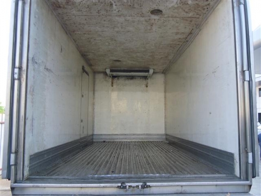 ขายตู้้ห้องเย็น 6 ล้อ ยาว 5.30 เมตร