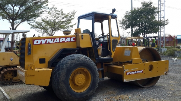 ขายรถบด DYNAPAC CA30 เอกสารเล่มทะเบียน มีเก่ง 2เพลาสั่นสะเทือน