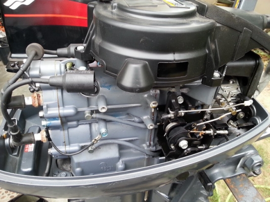 ขายเครื่องเรือ YAMAHA 8 HP , 15 HP หางสั้น