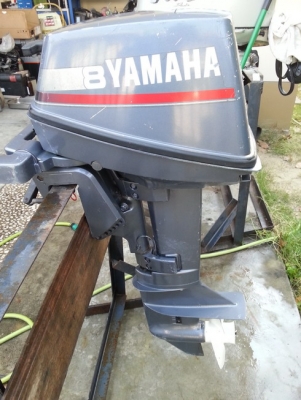 ขายเครื่องเรือ YAMAHA 8 HP , 15 HP หางสั้น